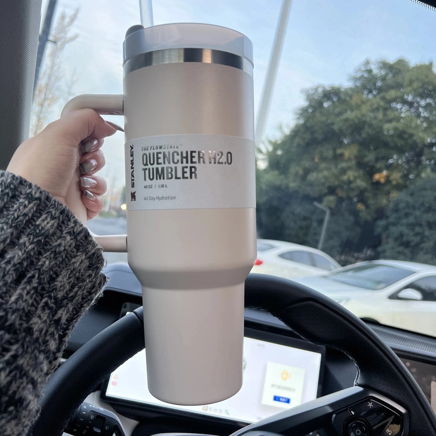 Stanley Flowstate™ Quencher H2.0 Tumbler – 40oz